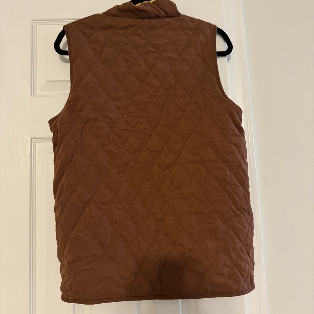Women's Brown Quilted Reversible Vest‎ - Picture 2 of 4
